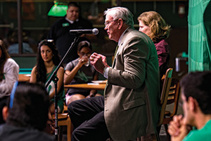 Rawlins speaks with students on campus. (Photo by Michael Clements)