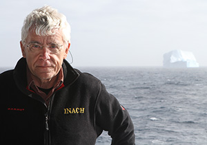 James Kennedy, Regents Professor of biology, above, and Tamara Contador ('06, '11 Ph.D.), University of Magallanes professor, studied this spring in Antarctica as part of the Chilean Antarctic Institute's 51st Antarctic Science Expedition. (Photo by Gonzalo Arriagada)