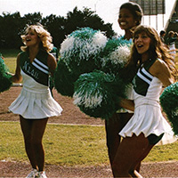 1982 Yucca - UNT cheerleaders