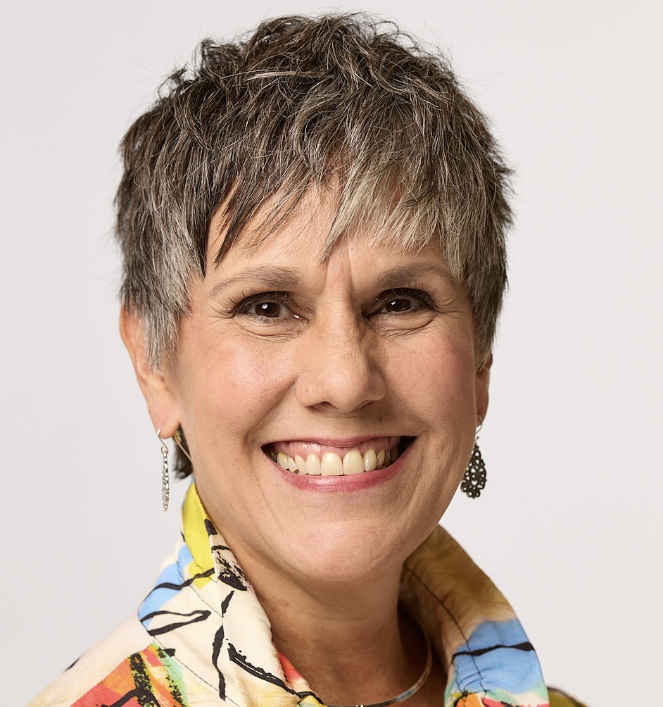 Headshot of April Moreton