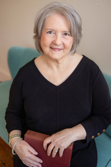 Headshot of Dorothy Love