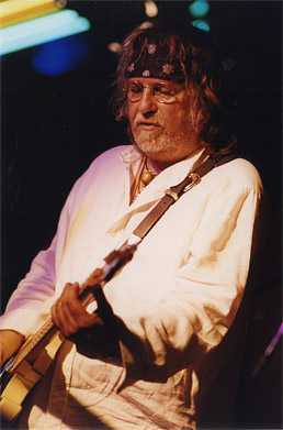 Ray Wylie Hubbard playing guitar