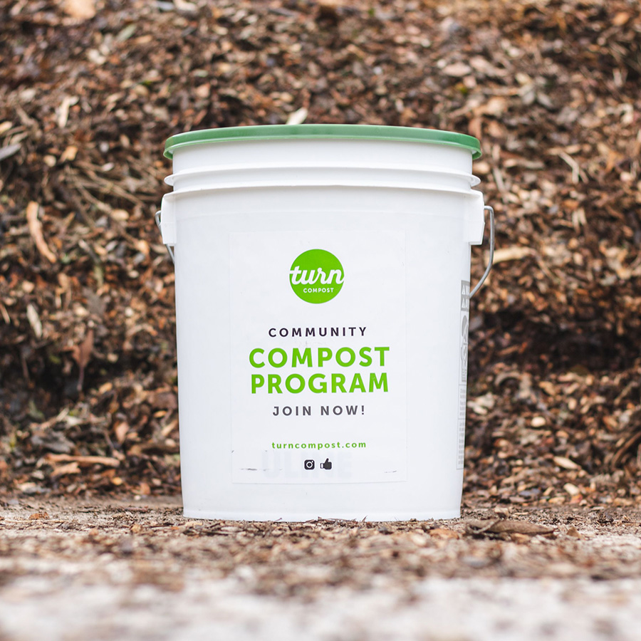 Turn compost bucket